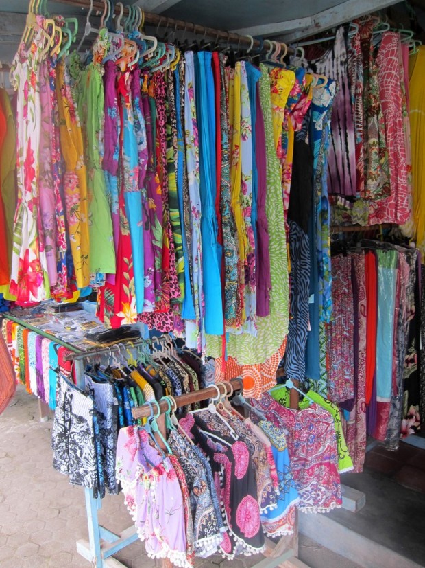 clothes_from_indonesia_market