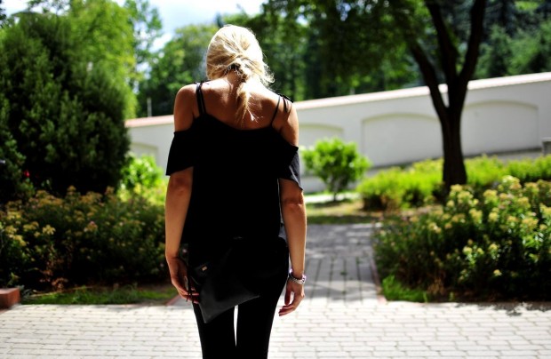 czarny_top_stylizacja_look_blog